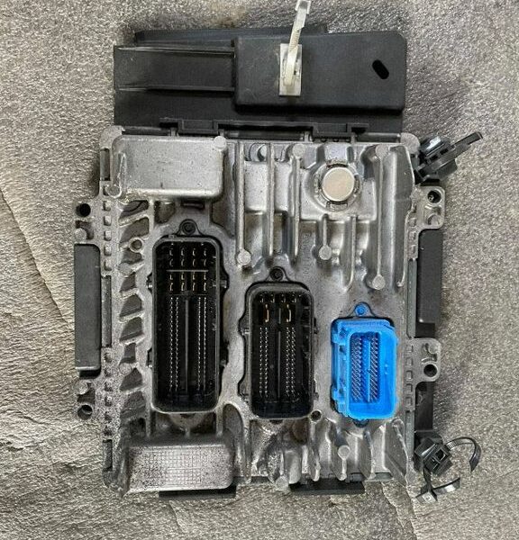 Sterownik silnika Opel Astra K 55491705 2015-2021