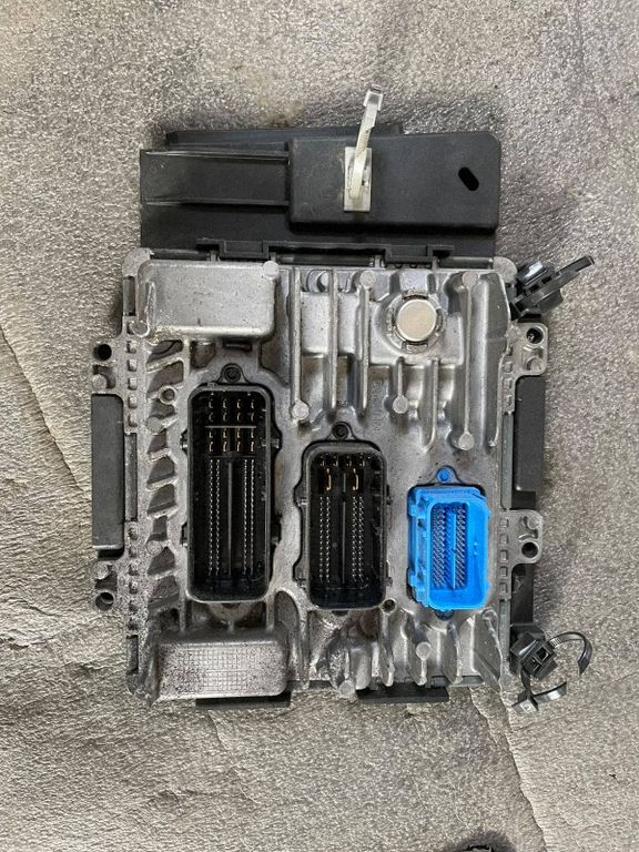 Sterownik silnika Opel Astra K 55491705 2015-2021