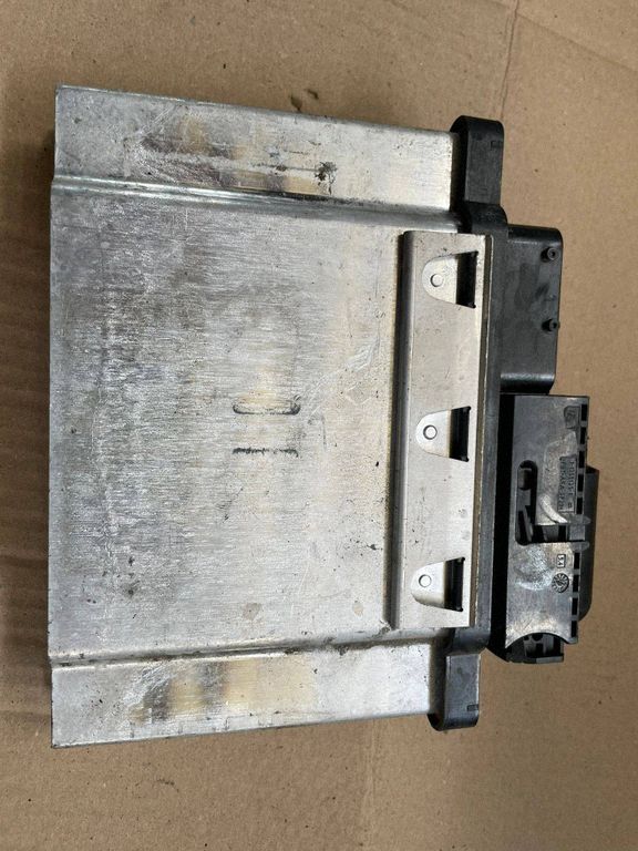 Sterownik silnika Volkswagen Polo V 6R 04E907309AF 2009-2017
