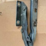 Zawiasy maski Volkswagen Golf V 1K0823301C 2003-2009