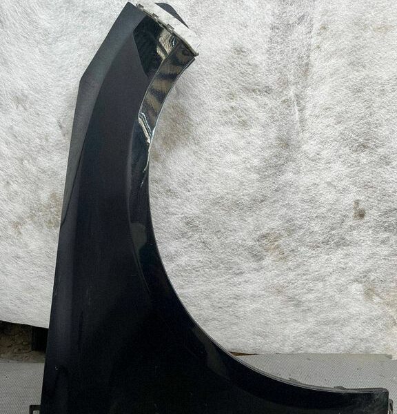 Błotnik przedni prawy Ford Focus 2010-2017 BM5F16006B G3