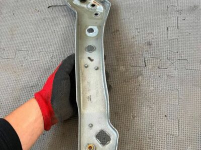 Ślizg lampy Renault Megane III 625125608R 2009-2016