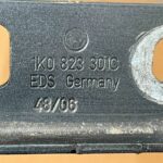 Zawiasy maski Volkswagen Golf V 1K0823301C 2003-2009