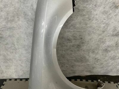 Błotnik lewy Audi A3 S3 8P 8P0821105E 2003-2012