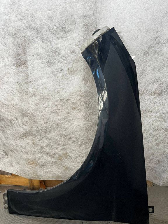 Błotnik przedni lewy Ford Focus 2010-2017 BM5F16006B G3