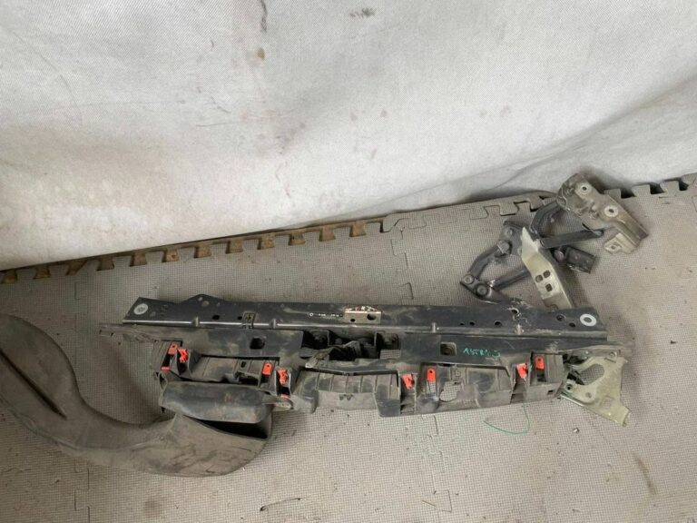 Pas przedni Opel Astra J 13264403 2010-2015