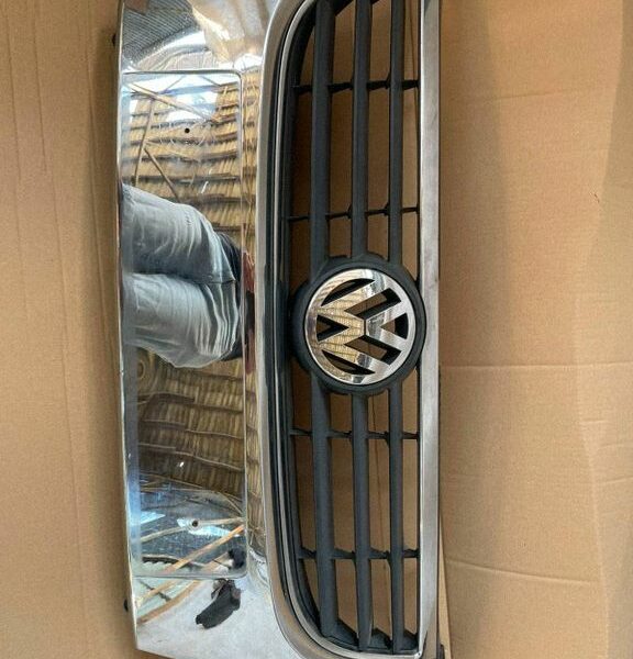 Atrapa chłodnicy (grill) Volkswagen Touran I 1T0853651A 2003-2010