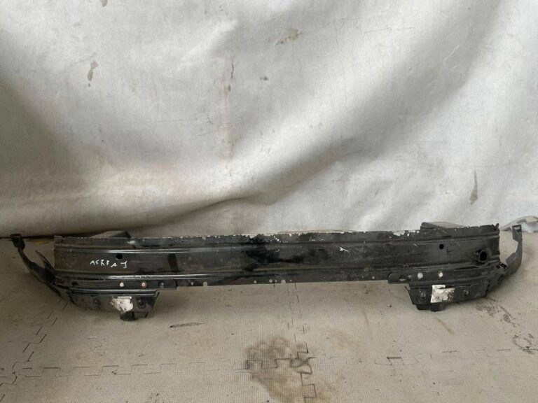 Wzmocnienie zderzaka przedniego (belka) Opel Astra J 13264479 2010-2015