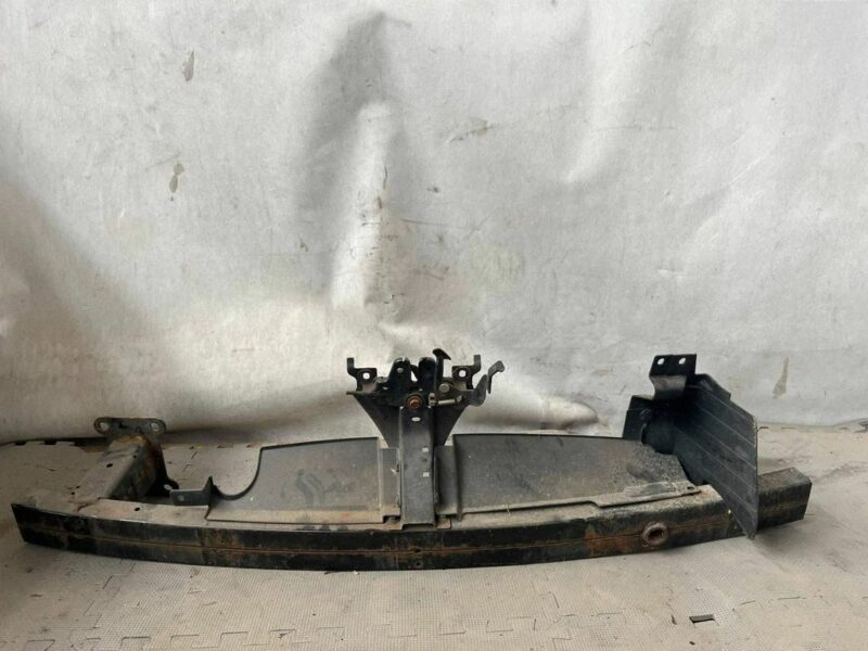 Belka zderzaka przedniego Nissan Qashqai 62030JD000 2006-2010