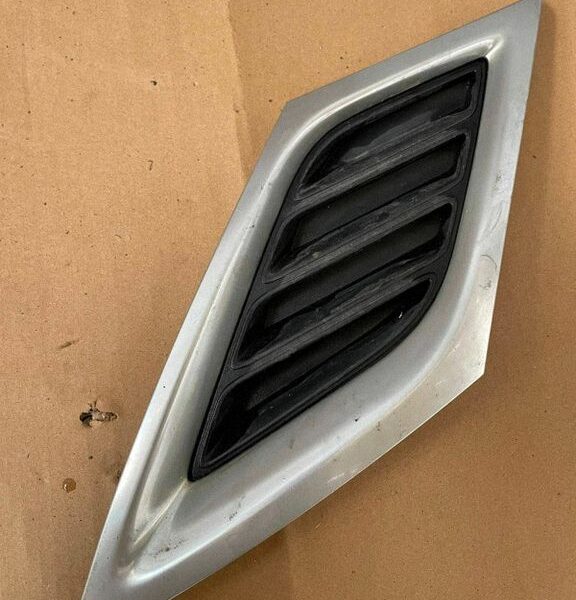 Atrapa chłodnicy (grill) lewa Saab 9-3 Ver2 12765502 2003-2007