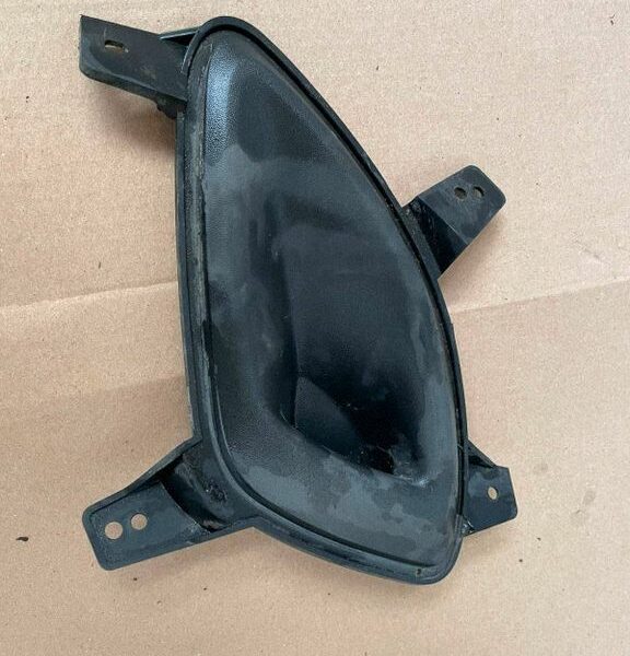 Dolna kratka zderzaka przedniego Hyundai i10 865830X200 2013-2018
