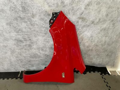Błotnik lewy Opel Corsa D 2006-2014 13180479 Z547