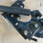 Siłownik klapy bagażnika prawy Audi A7 S7 4G 4G8827858R 2011-2017