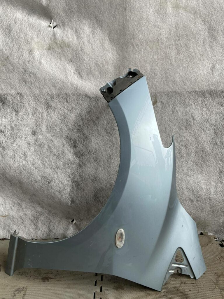 Błotnik lewy Mazda 2 2007-2014 DF7152211