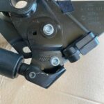 Siłownik klapy bagażnika lewy Audi A7 S7 4G 4G8827857R 2011-2017
