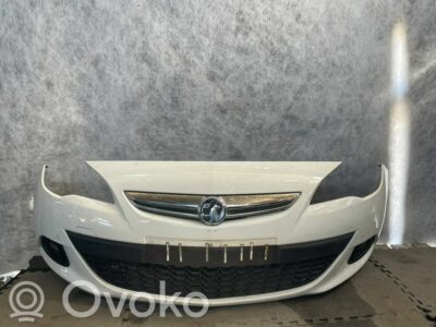 Zderzak przedni Opel Astra J GTC 2010-2015