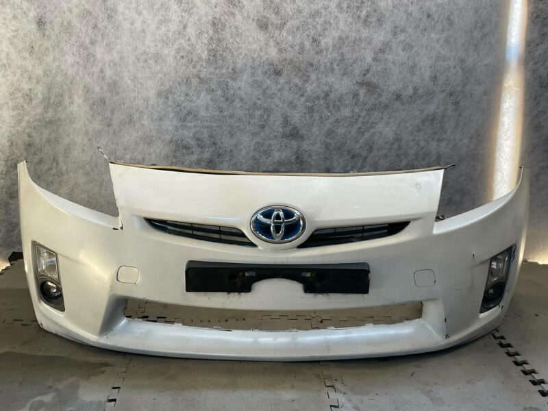 Zderzak przedni Toyota Prius (XW30) 2009-2015 5211947080
